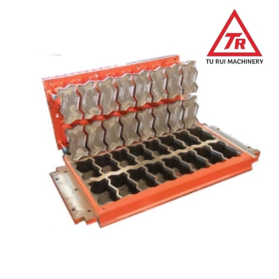 Rust Resistance Compact Paving Stone Moulds Heat Insulation High Precision 4 Cavities